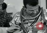 Image L'astronaute de la NASA le Major Gordon Cooper foi vol 7 Washington DC USA, 1963, de la seconde 22 séquences d'archives historiques vidéo 65675039130
