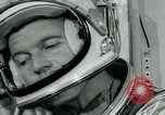 Image L'astronaute de la NASA le Major Gordon Cooper foi vol 7 Washington DC USA, 1963, de la seconde 25 séquences d'archives historiques vidéo 65675039130
