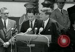 Standbild Präsident John Kennedy San Jose Costa Rica, 1963, aus Sekunde 55 historischem Filmmaterial Videoclip 65675039131