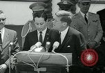 Standbild Präsident John Kennedy San Jose Costa Rica, 1963, aus Sekunde 61 historischem Filmmaterial Videoclip 65675039131