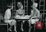 Standbild Frauen United States USA, 1963, aus Sekunde 9 historischem Filmmaterial Videoclip 65675039133