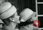 Standbild Frauen United States USA, 1963, aus Sekunde 51 historischem Filmmaterial Videoclip 65675039133