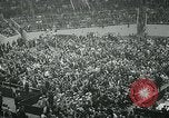 Standbild College Basketball Turnier Louisville Kentucky USA, 1963, aus Sekunde 11 historischem Filmmaterial Videoclip 65675039138
