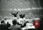 Standbild College Basketball Turnier Louisville Kentucky USA, 1963, aus Sekunde 55 historischem Filmmaterial Videoclip 65675039138