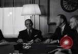 Standbild General Douglas MacArthur Los Angeles California USA, 1963, aus Sekunde 17 historischem Filmmaterial Videoclip 65675039144