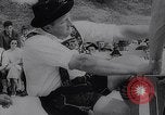 Image doigt Wrestling la Bavière en Allemagne, 1963, de la seconde 11 séquences d'archives historiques vidéo 65675039157