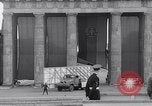 Image John Kennedy Berlin Allemagne, 1963, de la seconde 17 séquences d'archives historiques vidéo 65675039159