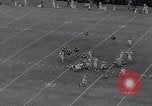 Immagine di Partita di calcio Atlanta Georgia USA, 1963, secondo 19 filmato di repertorio 65675039168
