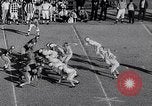 Standbild Football Game United States USA, 1963, aus Sekunde 30 historischem Filmmaterial Videoclip 65675039172