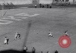 Standbild Football Game United States USA, 1963, aus Sekunde 41 historischem Filmmaterial Videoclip 65675039172