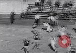 Standbild Football Game United States USA, 1963, aus Sekunde 50 historischem Filmmaterial Videoclip 65675039172