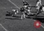 Standbild Fußball Ann Arbor Michigan USA, 1963, aus Sekunde 25 historischem Filmmaterial Videoclip 65675039174
