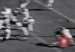 Standbild Fußball Ann Arbor Michigan USA, 1963, aus Sekunde 31 historischem Filmmaterial Videoclip 65675039174