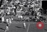 Standbild Fußball Ann Arbor Michigan USA, 1963, aus Sekunde 47 historischem Filmmaterial Videoclip 65675039174