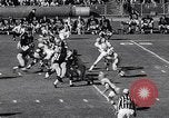 Standbild Football Game New York United States USA, 1963, aus Sekunde 13 historischem Filmmaterial Videoclip 65675039175