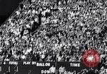 Standbild Football Game New York United States USA, 1963, aus Sekunde 51 historischem Filmmaterial Videoclip 65675039175