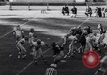 Standbild Football Game New York United States USA, 1963, aus Sekunde 55 historischem Filmmaterial Videoclip 65675039175