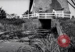 Immagine di Mulini a vento Kinderdijk Olanda, 1963, secondo 8 filmato di repertorio 65675039179