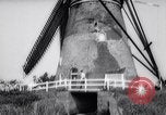 Immagine di Mulini a vento Kinderdijk Olanda, 1963, secondo 10 filmato di repertorio 65675039179