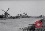 Immagine di Mulini a vento Kinderdijk Olanda, 1963, secondo 43 filmato di repertorio 65675039179