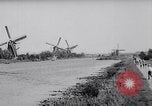 Immagine di Mulini a vento Kinderdijk Olanda, 1963, secondo 44 filmato di repertorio 65675039179
