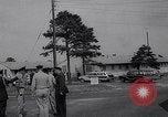Standbild John Kennedy besuche Sohn Patrick Bouvier Kennedy Otis Air Force Base Massachusetts USA, 1963, aus Sekunde 6 historischem Filmmaterial Videoclip 65675039182