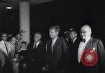 Standbild John Kennedy besuche Sohn Patrick Bouvier Kennedy Otis Air Force Base Massachusetts USA, 1963, aus Sekunde 40 historischem Filmmaterial Videoclip 65675039182