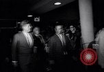 Standbild John Kennedy besuche Sohn Patrick Bouvier Kennedy Otis Air Force Base Massachusetts USA, 1963, aus Sekunde 51 historischem Filmmaterial Videoclip 65675039182