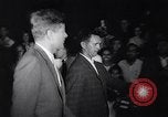 Standbild John Kennedy besuche Sohn Patrick Bouvier Kennedy Otis Air Force Base Massachusetts USA, 1963, aus Sekunde 53 historischem Filmmaterial Videoclip 65675039182