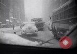 Immagine di Innevate per strade e veicoli New York City USA, 1947, secondo 20 filmato di repertorio 65675039184