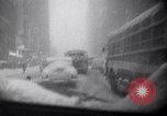 Immagine di Innevate per strade e veicoli New York City USA, 1947, secondo 21 filmato di repertorio 65675039184