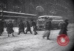 Immagine di Innevate per strade e veicoli New York City USA, 1947, secondo 25 filmato di repertorio 65675039184