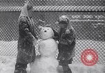 Immagine di Innevate per strade e veicoli New York City USA, 1947, secondo 39 filmato di repertorio 65675039184