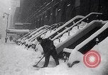 Immagine di Innevate per strade e veicoli New York City USA, 1947, secondo 43 filmato di repertorio 65675039184