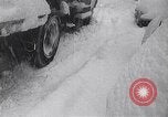 Immagine di Innevate per strade e veicoli New York City USA, 1947, secondo 50 filmato di repertorio 65675039184