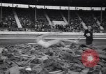 Immagine di John Pennel White City Regno Unito, 1963, secondo 16 filmato di repertorio 65675039191