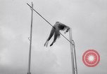 Immagine di John Pennel White City Regno Unito, 1963, secondo 22 filmato di repertorio 65675039191