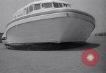 Image Hovercraft au Pays de Galles, 1963, de la seconde 14 séquences d'archives historiques vidéo 65675039201