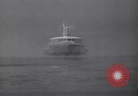 Image Hovercraft au Pays de Galles, 1963, de la seconde 44 séquences d'archives historiques vidéo 65675039201