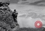 Standbild Bergsteiger Kanada, 1963, aus Sekunde 54 historischem Filmmaterial Videoclip 65675039202