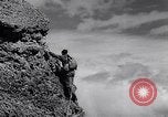 Standbild Bergsteiger Kanada, 1963, aus Sekunde 56 historischem Filmmaterial Videoclip 65675039202