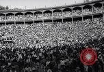 Standbild Tiertreibens Pamplona Spanien, 1963, aus Sekunde 29 historischem Filmmaterial Videoclip 65675039203