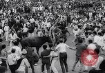Standbild Tiertreibens Pamplona Spanien, 1963, aus Sekunde 34 historischem Filmmaterial Videoclip 65675039203