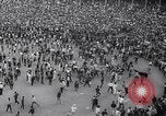 Standbild Tiertreibens Pamplona Spanien, 1963, aus Sekunde 45 historischem Filmmaterial Videoclip 65675039203