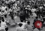 Standbild Tiertreibens Pamplona Spanien, 1963, aus Sekunde 54 historischem Filmmaterial Videoclip 65675039203