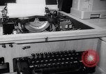 Standbild Telex Maschine Washington DC USA, 1963, aus Sekunde 26 historischem Filmmaterial Videoclip 65675039209
