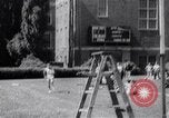 Standbild John Pennel pole Gewölbe nach Einstellung aufzeichnen Coral Gables Florida USA, 1963, aus Sekunde 8 historischem Filmmaterial Videoclip 65675039211
