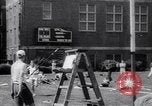 Standbild John Pennel pole Gewölbe nach Einstellung aufzeichnen Coral Gables Florida USA, 1963, aus Sekunde 23 historischem Filmmaterial Videoclip 65675039211