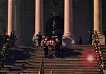 Standbild Sarg Lager Körper von John Kennedy Washington DC USA, 1963, aus Sekunde 15 historischem Filmmaterial Videoclip 65675039227