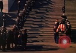 Standbild Sarg Lager Körper von John Kennedy Washington DC USA, 1963, aus Sekunde 39 historischem Filmmaterial Videoclip 65675039227
